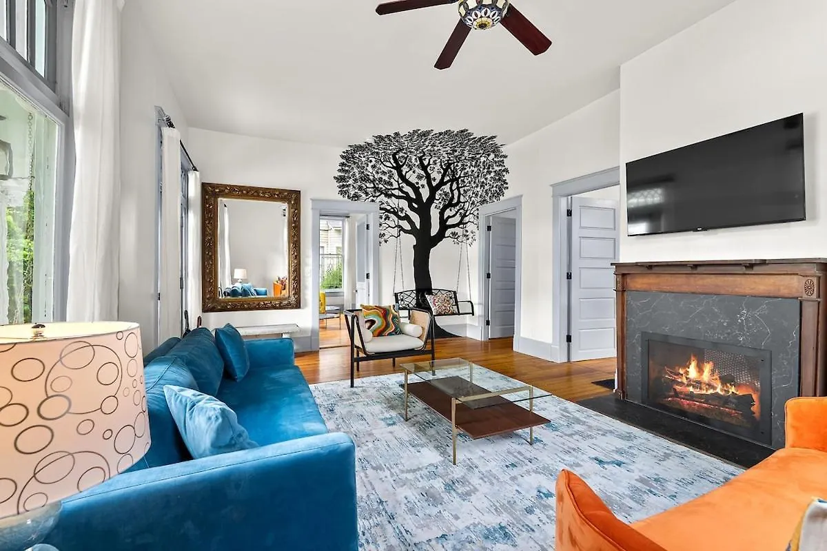 Stunning Nashville Home Close To Downtown And Bdwy